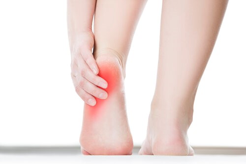 آیا کم خونی باعث درد کف پا میشود؟