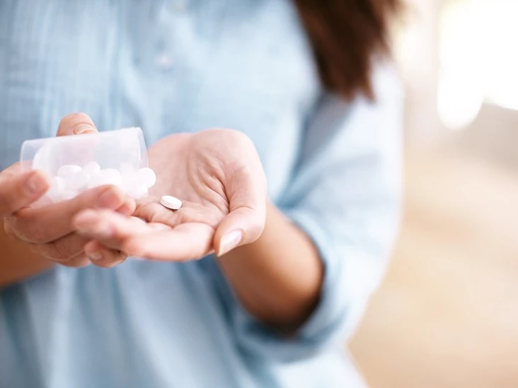 Naproxen-tablets-back-pain